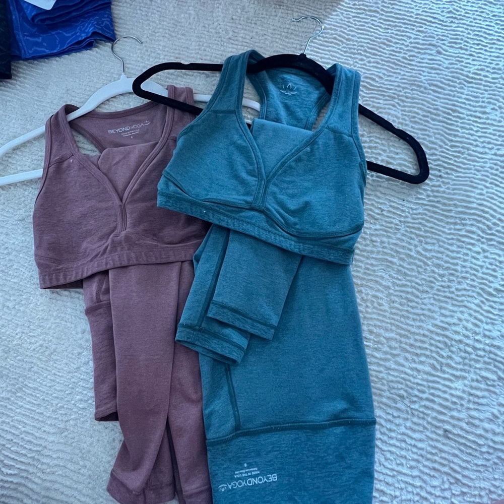 GREEN - beyond yoga green set